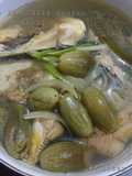 Sup Ikan Nila dengan Terong Kecil