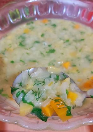 صورة لوصفة شوربة الخضار والارز الذيذة 🥔🧅🥕مفيدة جدا وغنية بالفوائد👌👌