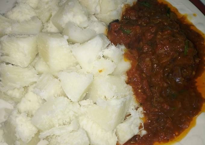 Step-by-Step Guide to Prepare Perfect Boiled Yam with Grilled Chicken Tomatoes Sauce