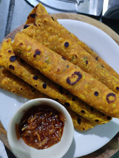 ભાત ના થેપલા (Rice Thepla Recipe In Gujarati) રેસીપી મુખ્ય ફોટો