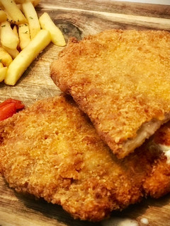 Una foto de Cachopo de cecina con queso La peral