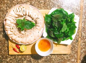 Hình của món Ba chỉ heo luộc :))).