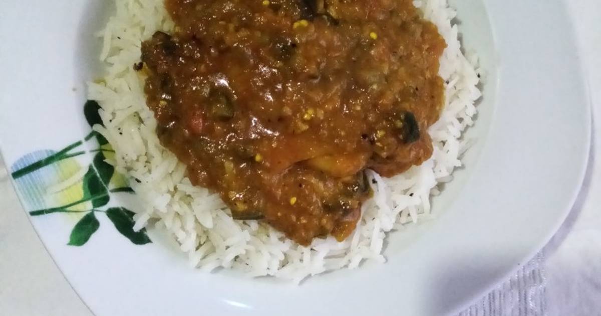 Turmeric chicken curry Recipe by Evelyne Cookpad