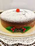 Pastel de Navidad con nata, chocolate y cerezas confitadas “sin gluten”