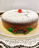Pastel de Navidad con nata, chocolate y cerezas confitadas “sin gluten”