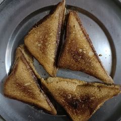 A picture of Malai sandwich.