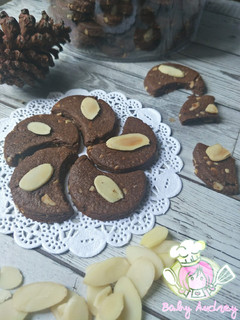 Foto resep Almond Chocolate Cookies