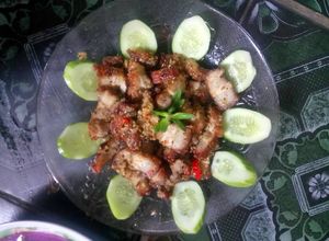 Hình của món Ba chỉ chiên nước mắm(thêm xả).