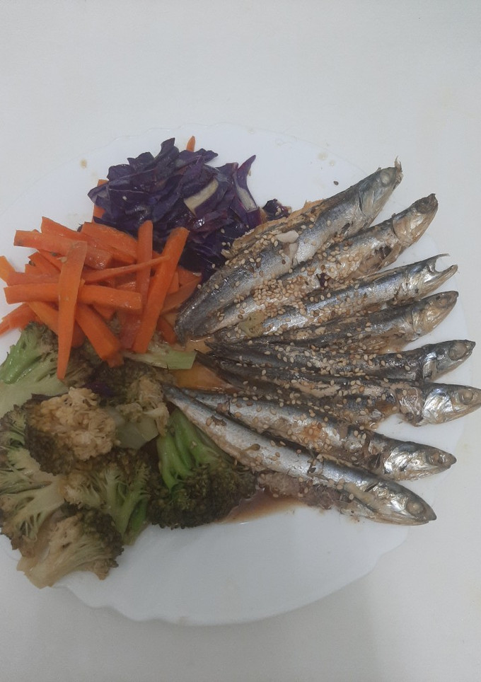 Una foto de Boquerones estilo oriental con wok de verduras en 3 minutos
