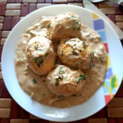 A picture of Egg Malai Curry.
