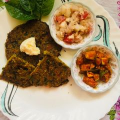 A picture of Horse gram crispy Thalipith (Holige).