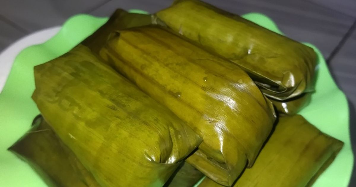 Lontong Isi Oncom