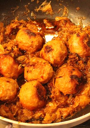 Una foto de Amondigas mixtas en repolladas y curryadas