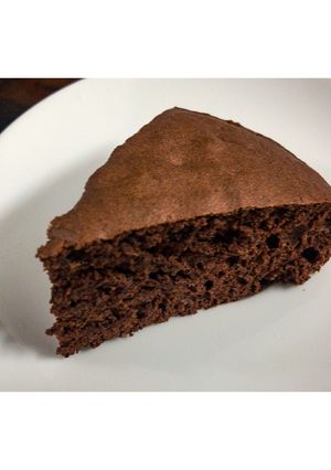 Hình của món Chocolate sponge cake bằng nồi chiên không dầu.