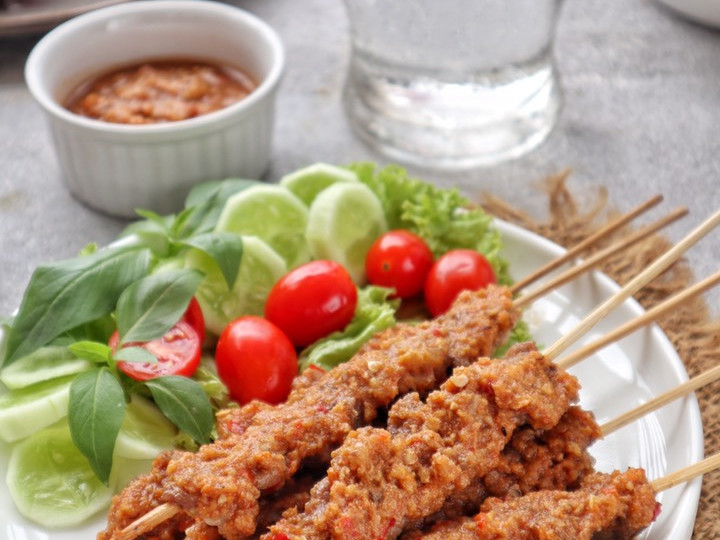 Bagaimana Menyiapkan Sate Maranggi Saus Oncom Anti Gagal