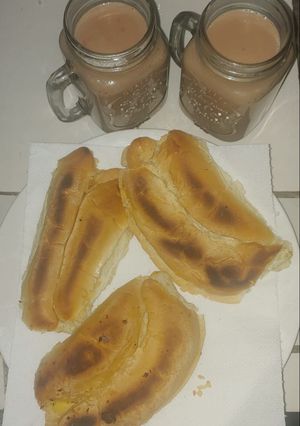 Una foto de Chocolate con pan tostado