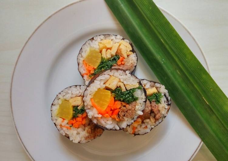 Rahasia Membuat Gimbap (seaweed rice roll), Lezat Sekali