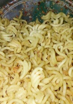 Foto resep Mie pedes renyah