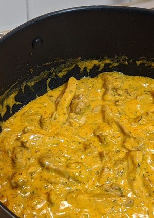 Una foto de Pollo al curry (con spaghetti integrales)