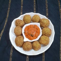A picture of Rice Bonda.