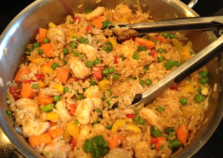طريقة عمل قالب الروبيان بالخضار والأرز