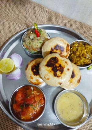 लिट्टी चोखा (Litti chokha recipe in hindi) रेसिपी मुख्य फोटो