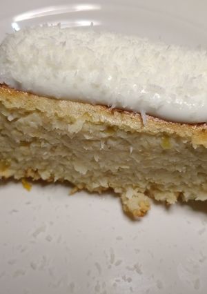 Una foto de Budín cremoso de coco, avena y manzana verde