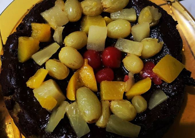 How to Prepare Super Quick Homemade Banana Chocolate Cake w/ Fruit Toppings