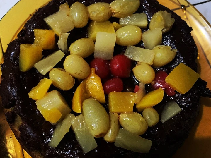 Easy Steps Prepare Recipes Banana Chocolate Cake w/ Fruit Toppings the Delicious Perfect.