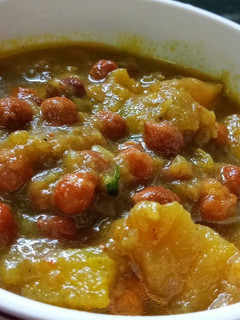 मसालेदार लौकी चना की सब्जी (lauki Chana ki sabji in Hindi) रेसिपी मुख्य फोटो