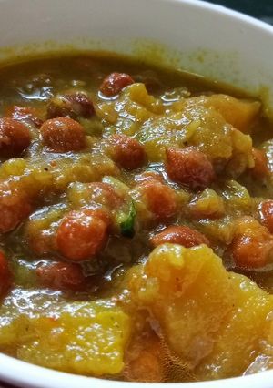 मसालेदार लौकी चना की सब्जी (lauki Chana ki sabji in Hindi) रेसिपी मुख्य फोटो