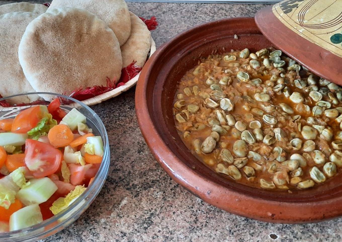 Guiso de habas al estilo marroquí/saludable y rico