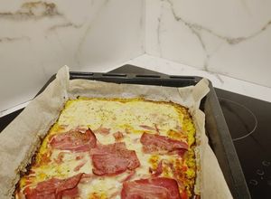 Foto principal de Pizza fit con base de calabacín