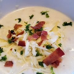 A picture of Bacon Potato Soup.