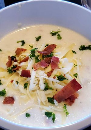 A picture of Bacon Potato Soup.