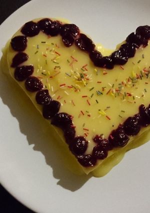 Szív alakú tejespite #valentinnap recept fotója