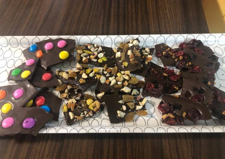 Chocolate barks 3 variations Chocolate barks 3 variations