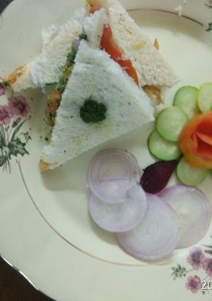 A picture of Vegetable Sandwich.