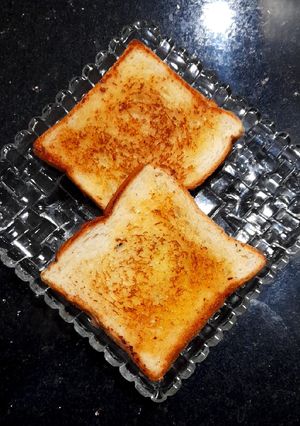 স্যুইট বাটার টোস্ট (sweet butter toast recipe in Bengali) রেসিপির প্রধান ছবি