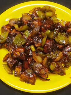 પનીર ચીલી ડ્રાય (paneer chilli dry recipe in Gujarati) રેસીપી મુખ્ય ફોટો