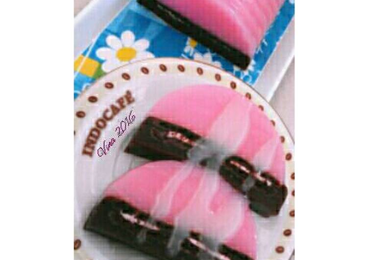 Resep masakan 🍁Puding nutrijel strawberry lapis coklat n oreo strawberry 🍁 | Cara Membuat 🍁Puding nutrijel strawberry lapis coklat n oreo strawberry 🍁 Yang Sedap