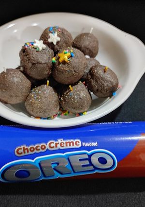 A picture of Oreo chocolate balls.