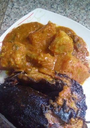 A picture of Yam porriage with smoked fish.