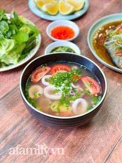 Hình của món Canh Mực Lá Nấu Ngót.