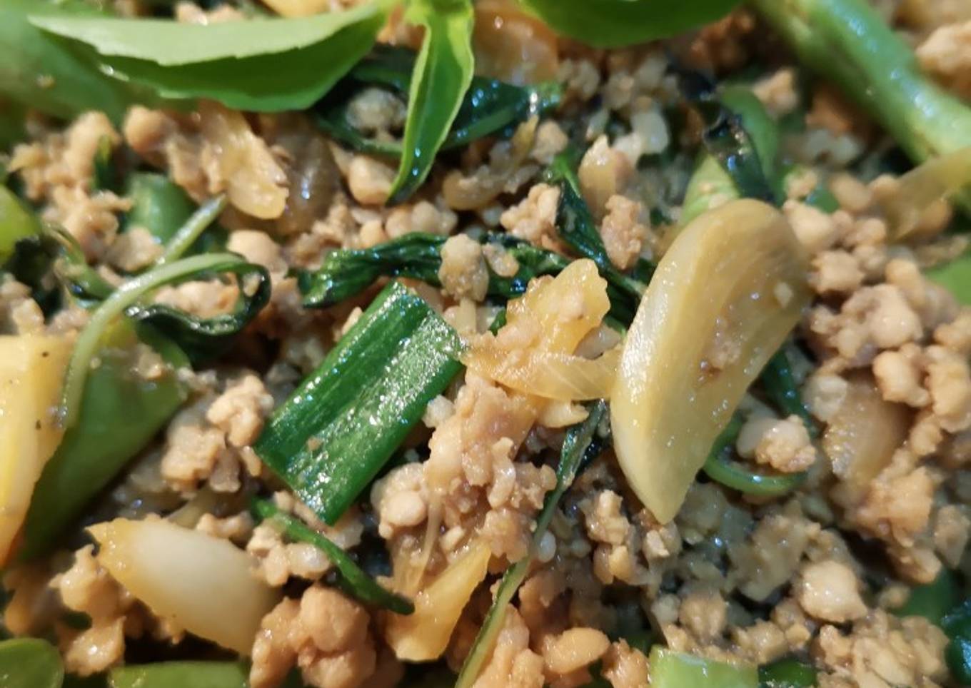 Thai basil minced pork