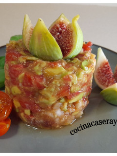 Foto principal de Tartar de higos y langostinos