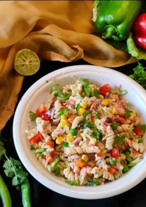 A picture of Creamy Vegetable Pasta Salad.