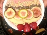 A picture of fig and strawberry