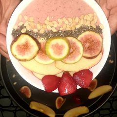 Pink healthy bowl of smoothie ❤ A picture of Pink healthy bowl of smoothie ❤.