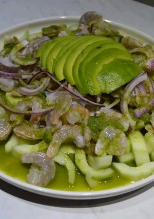 Una foto de 🦐Camarones agua Chile🍷🍽